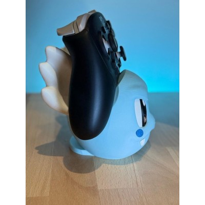 Découvrez le support de manette Carabaffe en 3D : un accessoire gaming Pokémon stylé, imprimé artisanalement par Farken3DPrint.